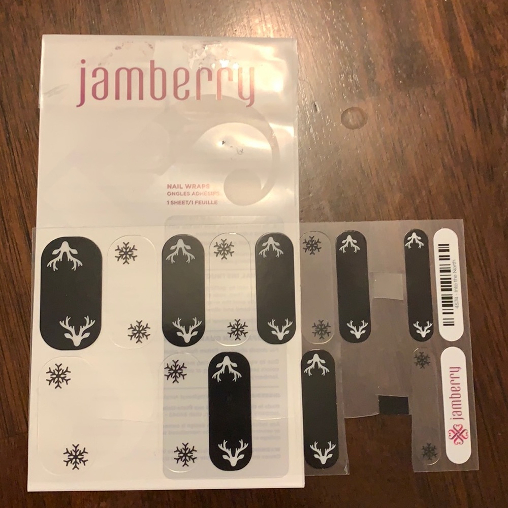 Jamberry “Into the North” nail wraps